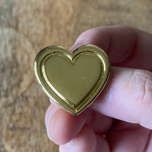 1992 Single Heart Indent Pin by The Variety Club - Picture 1 of 3